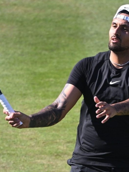 Nick Kyrgios va effectuer son retour à la compétition à Stuttgart, sur gazon. (Crédit : Marijan Murat/dpa/Alamy Live News)