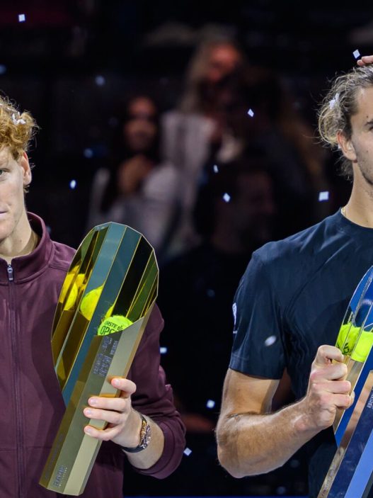 Jannik Sinner et Alexander Zverev en finale du tournoi ATP 500 de Vienne la semaine dernière (Christian Bruna/Getty Images)