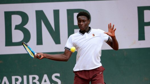 En 2025, Moïse Kouamé participait aux qualifications de Roland-Garros (Univers Tennis)