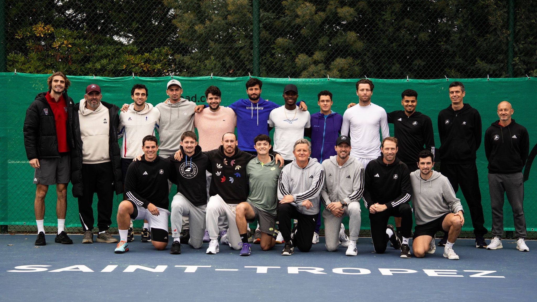 L'équipe de la All In Academy, avec Grégoire Barrère (All In Academy)