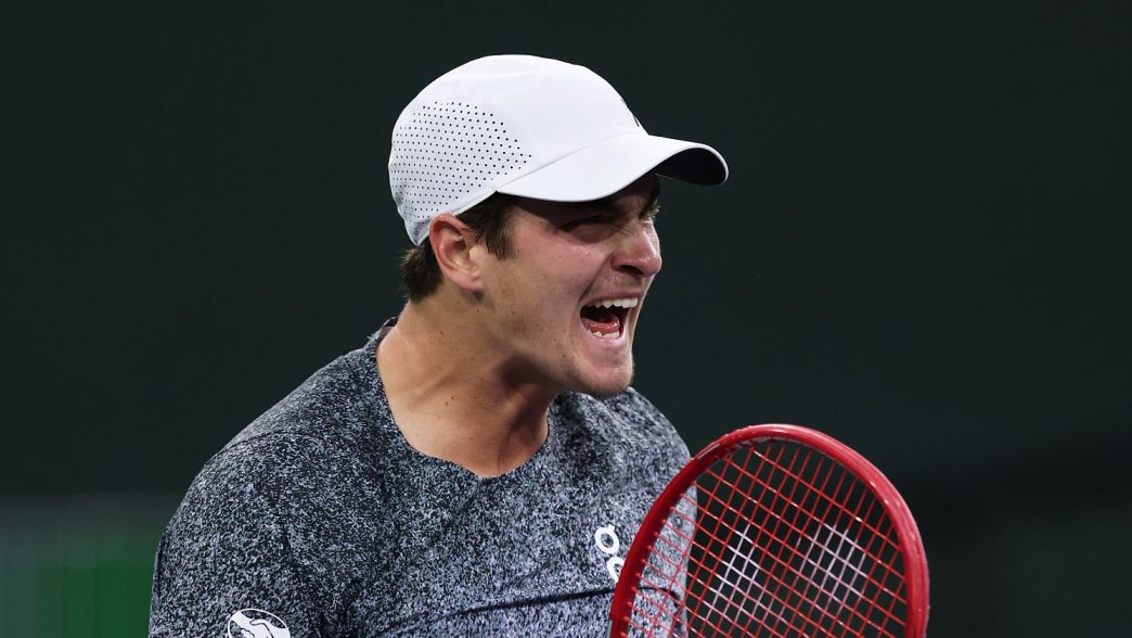 Joao Fonseca lors de son troisième tour au Masters 1000 d'Indian Wells (Clive Brunskill/Getty Images)