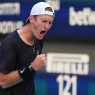 Sebastien Korda s'est imposé contre Carlos Alcaraz à Miami (Rich Storry/Getty Images)