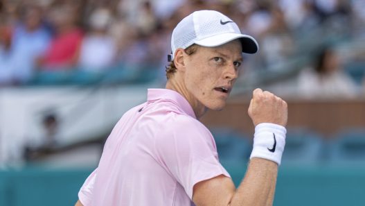 Jannik Sinner s'est qualifié pour les quarts de finale au Masters 1000 de Miami (Miami Open)