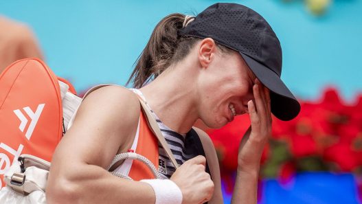 Iga Swiatek a abandonné au troisième tour du WTA 1000 de Madrid. (Getty Images)