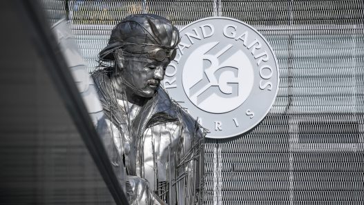 Statue de l’Aviateur par l’artiste Caroline Brisset, Stade Roland-Garros, Photo : Christophe Guibbaud / FFT