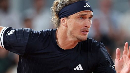 Roland-Garros : Alexander Zverev se balade pour atteindre le troisième tour