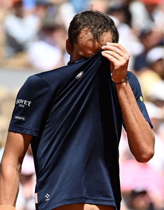 Roland-Garros : Daniil Medvedev éliminé d'entrée pour la septième fois de sa carrière à Paris