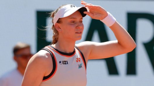 Roland-Garros : Battue par Yuliia Starodubtseva, Elena Rybakina prend la porte dès le deuxième tour