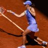 Roland-Garros : Iga Swiatek file au troisième tour