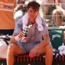 Tremblement de terre à Roland-Garros : Touché physiquement, Jannik Sinner s'effondre et quitte Paris dès le deuxième tour