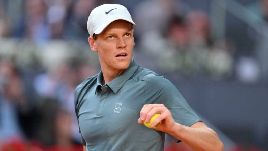 Masters 1000 Madrid : Jannik Sinner corrige Arthur Fils et se qualifie en finale