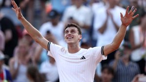 Roland-Garros : en 5h58, Juan Manuel Cerúndolo et Martín Landaluce signent le troisième match le plus long de l'histoire du tournoi