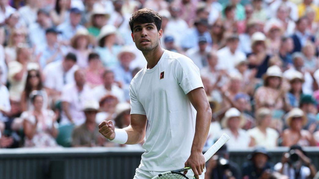 Carlos Alcaraz à Wimbledon en 2025. (Photo by Clive Brunskill/Getty Images)