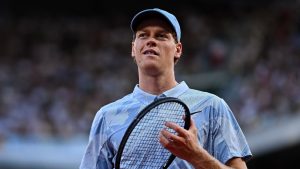 Jannik Sinner s'est qualifié pour le deuxième tour à Roland-Garros (Daniel Kopatsch/Getty Images)
