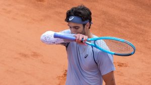 Lorenzo Musetti est apparu diminué avant sa sortie au Masters 1000 de Rome (Antonietta Baldassarre/Insidefoto/LightRocket via Getty Images)