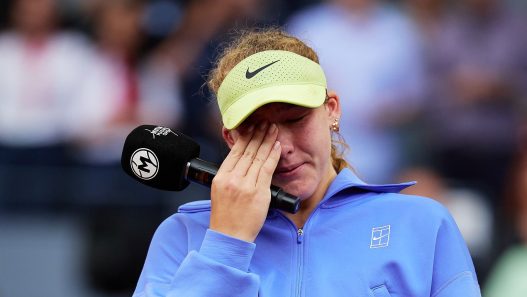 Les larmes de Mirra Andreeva après sa défaite en finale du WTA 1000 de Madrid (Alvaro Medranda/Quality Sport Images/Getty Images)