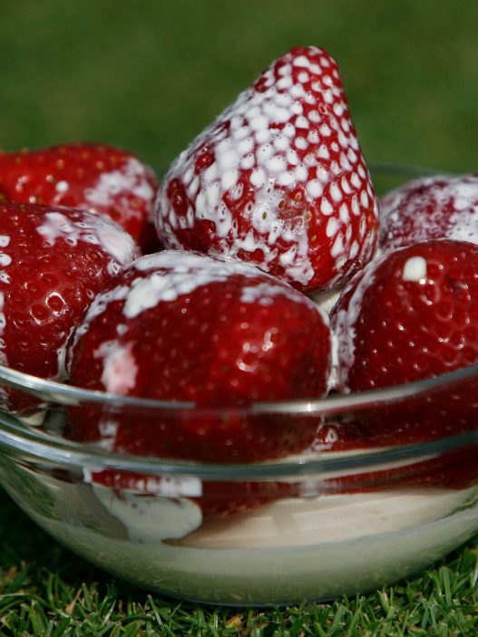 Les fraises à la crème de Wimbledon (Ben radford/Corbis via Getty Images)