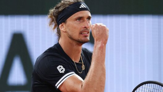 Roland-Garros : Alexander Zverev écarte Rafael Jódar et atteint sa cinquième demi-finale à Paris