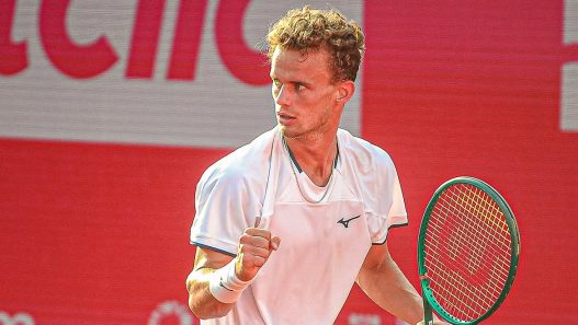 Luca Van Assche s'est imposé en finale du tournoi ATP 250 d'Estoril (Getty Images)