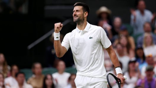 Novak Djokovic s'est qualifié en quarts de finale à Wimbledon. (Getty Images)