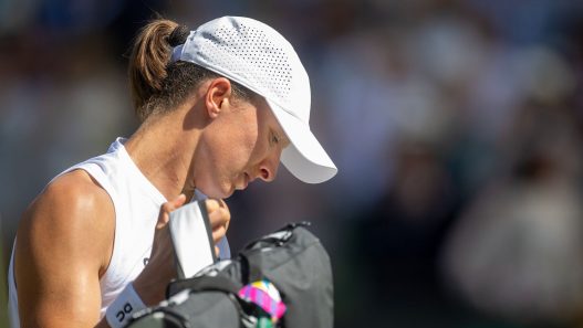 Iga Swiatek s'est inclinée au troisième tour de WImbledon (Tim Clayton/Getty Images)