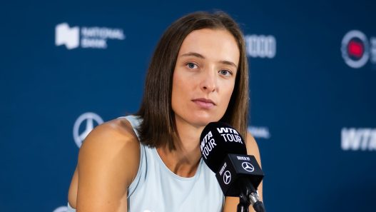 Iga Swiatek en conférence de presse avant le WTA 1000 de Toronto (Robert Prange/Getty Images)