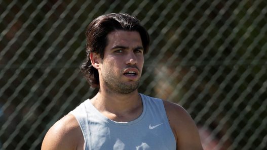 Carlos Alcaraz lors de ses derniers entraînements de la semaine en Espagne (Clive Brunskill/Getty Images)