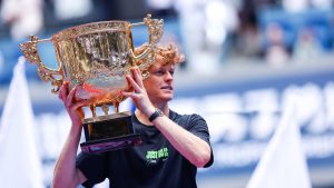 Jannik Sinner après son titre à Pékin en 2025 (China Open Official 2025/VCG via Getty Images)