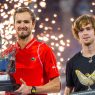 Daniil Medvedev et Andrey Rublev en finale du tournoi ATP 500 de Dubai en 2023 (Abdallah Bruno/SOPA Images/LightRocket via Getty Images)