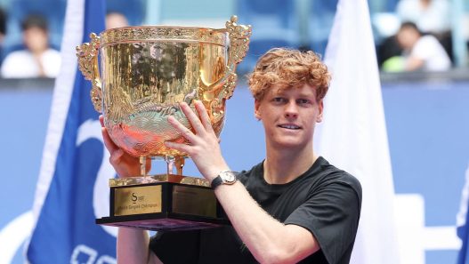 Jannik Sinner après son titre à Pékin en 2025 (China Open Official 2025/VCG via Getty Images)