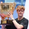 Jannik Sinner après son titre à Pékin en 2025 (China Open Official 2025/VCG via Getty Images)