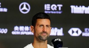 Novak Djokovic en conférence de presse avant le tournoi ATP 500 de Pékin (Fred Lee/Getty Images)