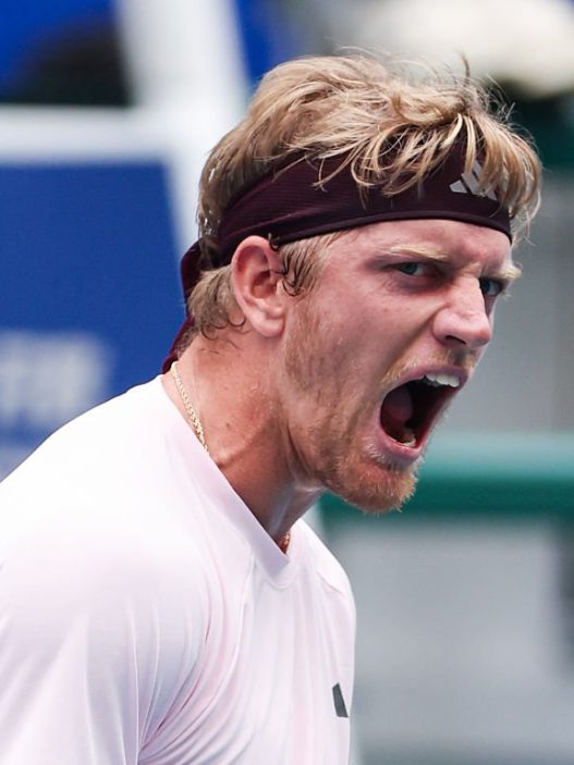 Alejandro Davidovich Fokina s'est imposé en finale du tournoi ATP 250 de Chengdu (Zhong Zhi/Getty Images)