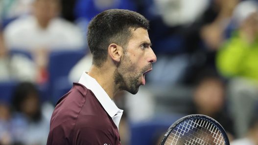Novak Djokovic lors du premier tour au tournoi ATP 500 de Pékin (Lintao Zhang/Getty Images)