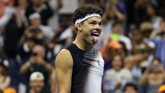 Ben Shelton après sa victoire contre Carlos Alcaraz à l'US Open (Matthew Stockman/Getty Images)