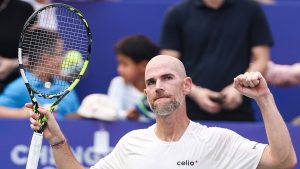 Adrian Mannarino s'est qualifié pour le troisième tour au Masters 1000 de Shanghai (Zhong Zhi/Getty Images)