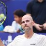 Adrian Mannarino s'est qualifié pour le troisième tour au Masters 1000 de Shanghai (Zhong Zhi/Getty Images)